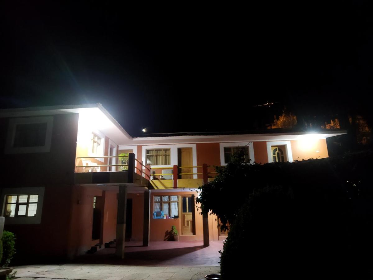 Amantani Pachatata Lodge Окосуйо Экстерьер фото